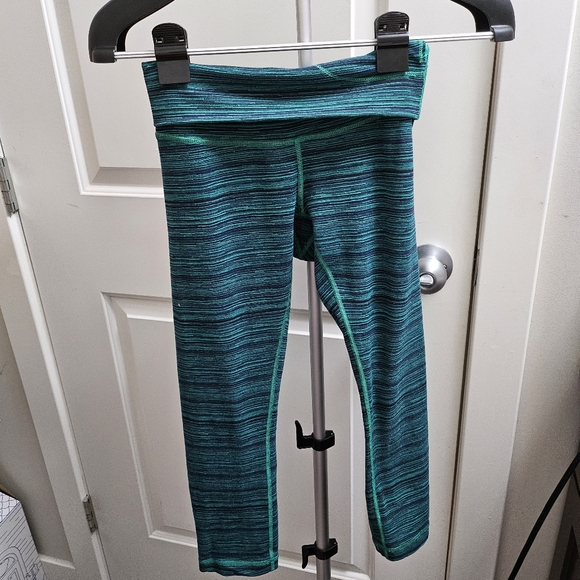 Lululemon leggings - Picture 6 of 6